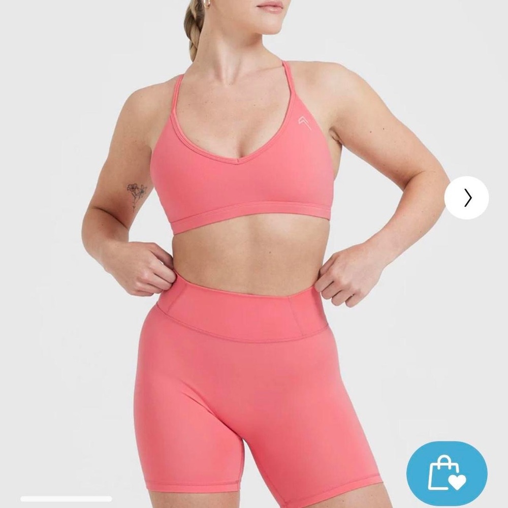 NWT Oner Active TIMELESS STRAPPY BRALETTE Amplify Pink L
